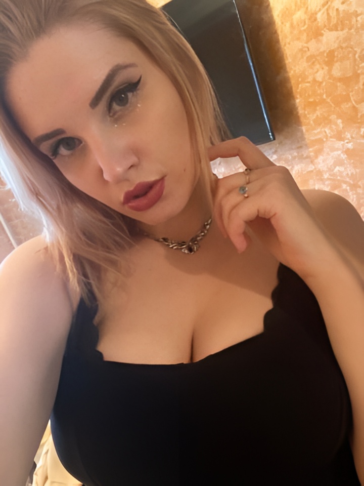 Роксана привлекальеная девушка из Лысьвы цена от 5000 руб