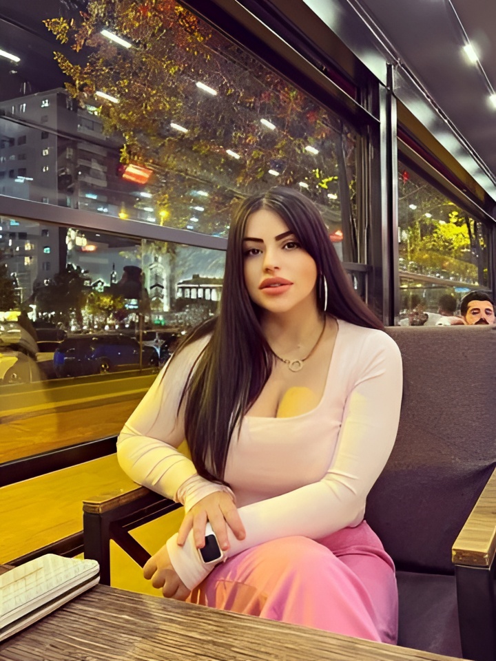 Роза привлекальеная девушка из Лысьвы цена от 4000 руб