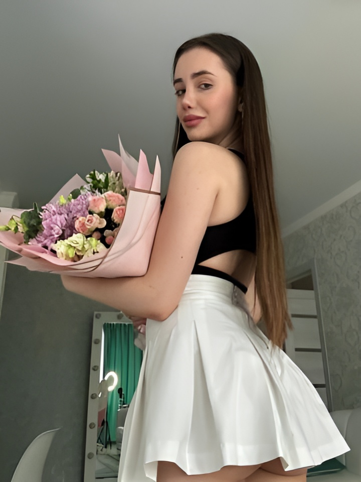 Индивидуалка Слава, доступна для личного знакомства от 2000 руб