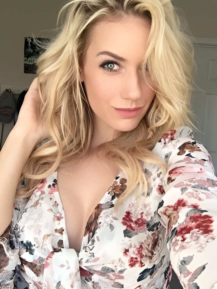 Индивидуалка Лиза, доступна для личного знакомства от 10000 руб