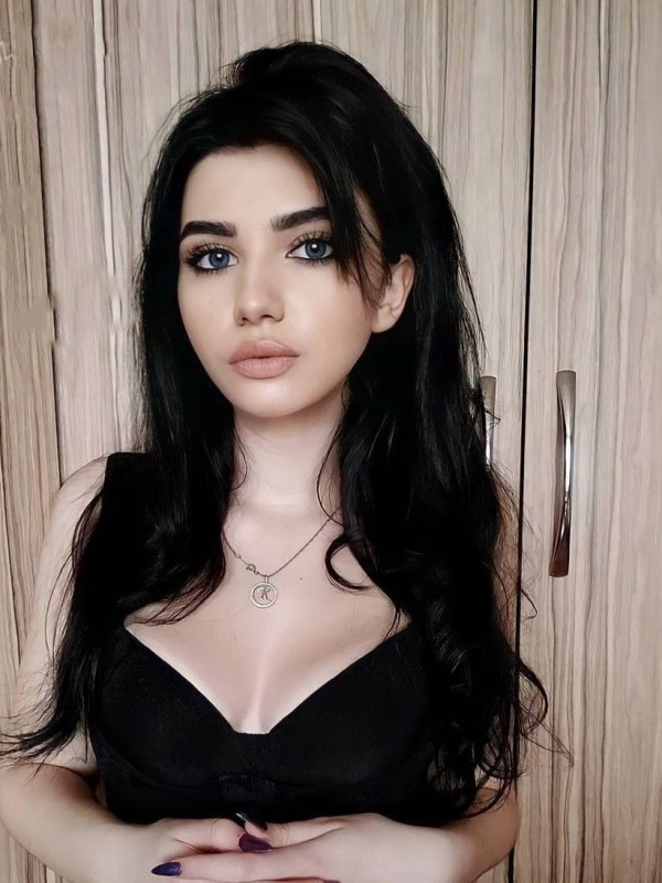 Светка привлекательная девушка из Лысьвы цена от 3500 руб